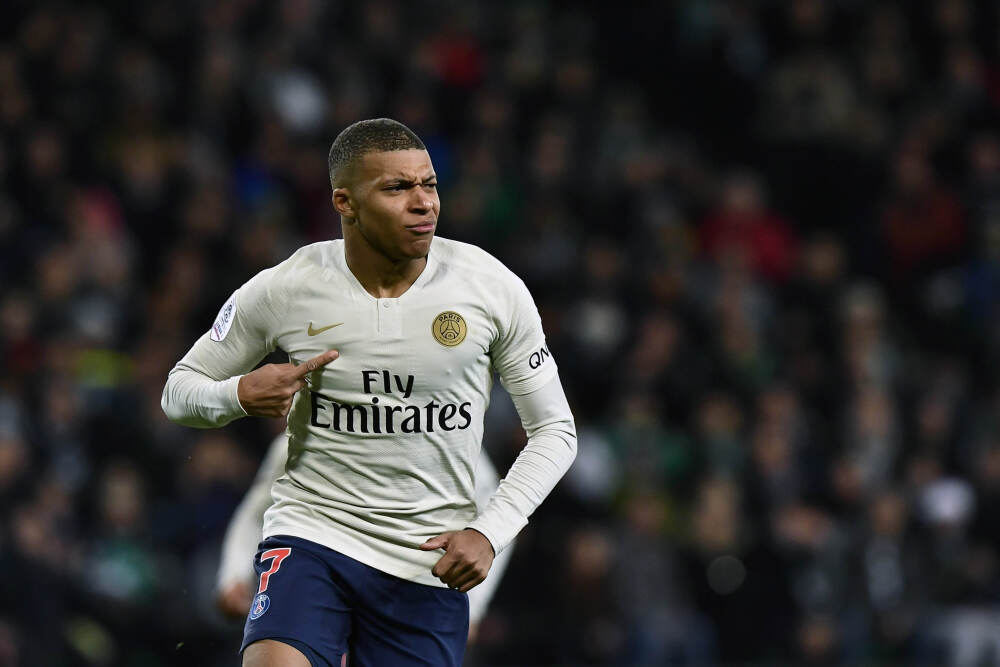 曼城连胜状态火爆,瓜帅却逼球员假期减肥,体重超标别想上场,真的是为了球队还是大牌专用?